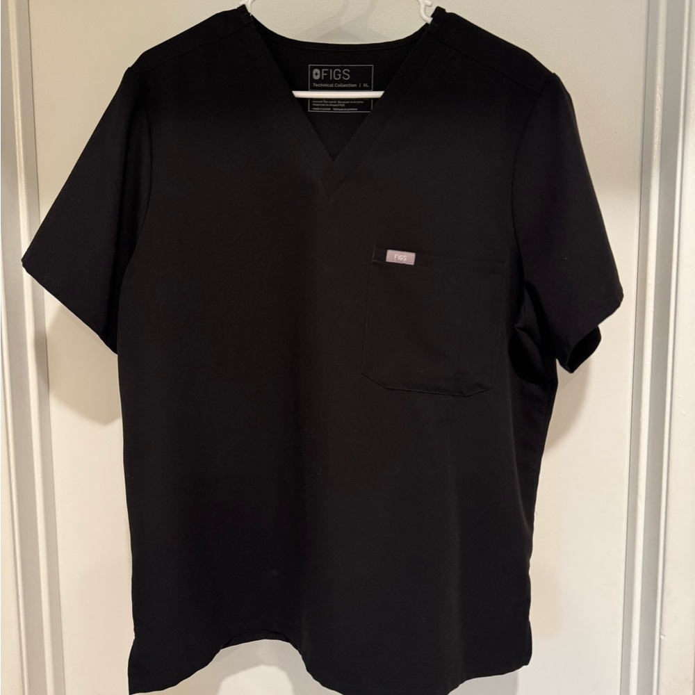 FIGS Women’s XL Black Scrub Top